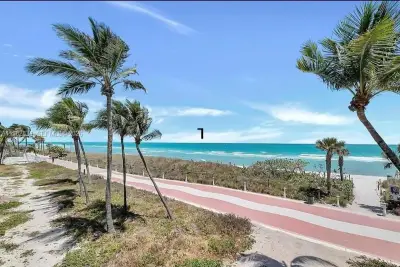 5401 Collins Ave #411, Miami Beach: photo 1 of 33