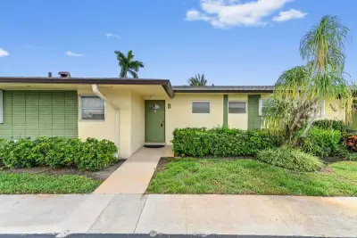 2915 Crosley Dr W #B, West Palm Beach: photo 1 of 22