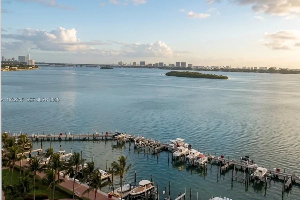 4000 Towerside Ter #1401, Miami: photo 1 of 78