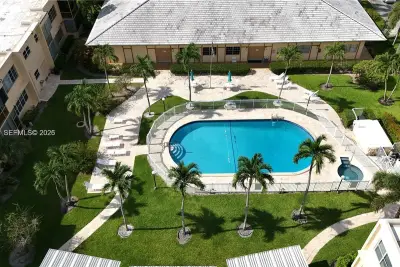 851 NE 14th Ave #414, Hallandale Beach: photo 1 of 34