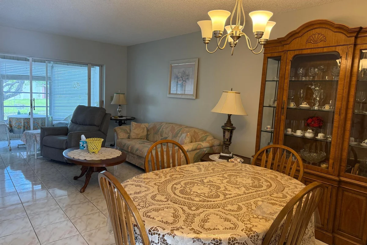 3001 NW 46th Ave #204, Lauderdale Lakes: photo 1 of 29