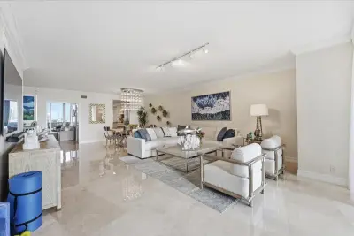 3200 N Ocean Blvd N #703, Fort Lauderdale: photo 1 of 33