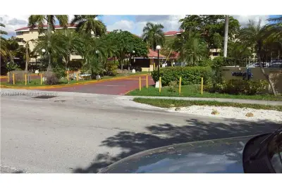 8255 SW 152nd Ave #E-309, Miami: photo 1 of 3