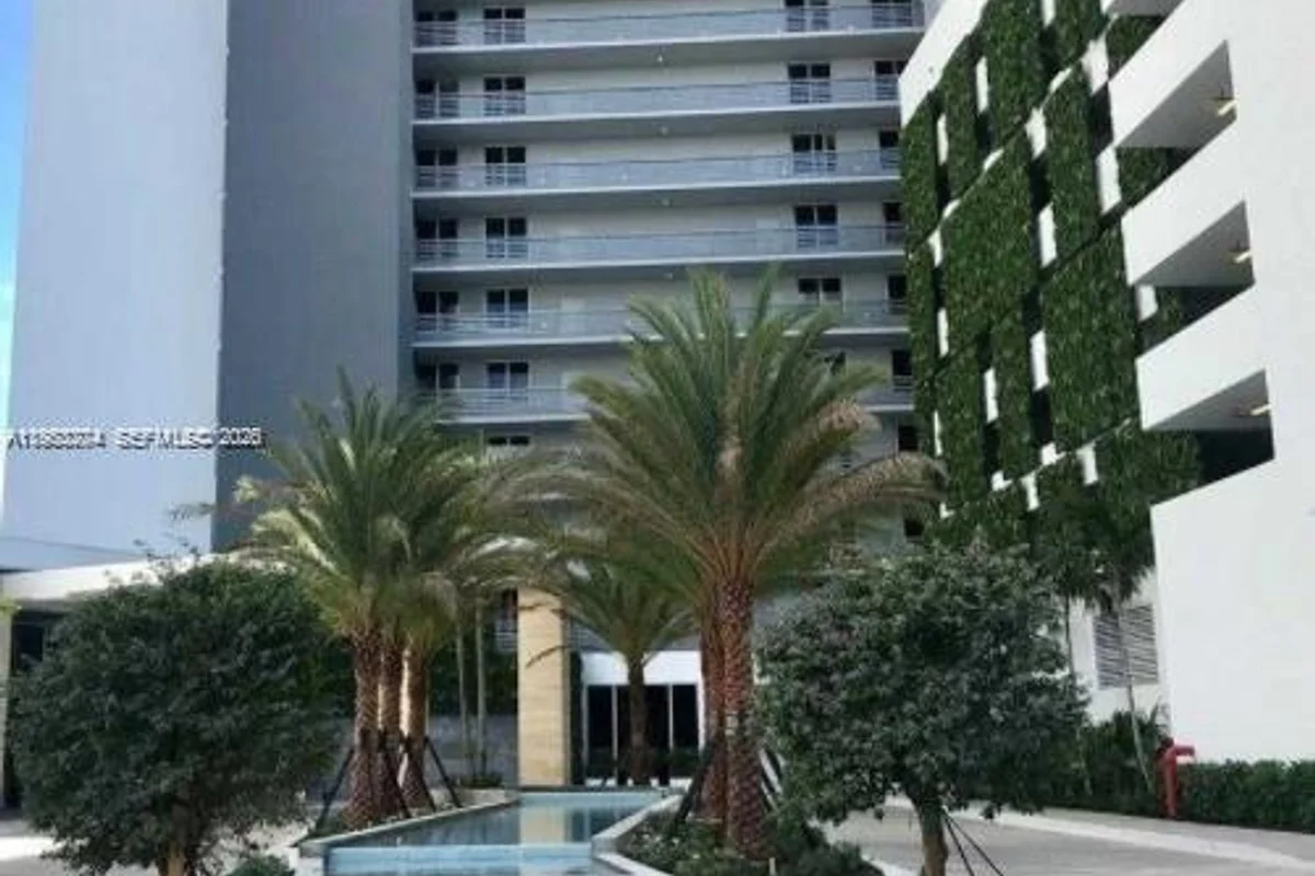 16385 Biscayne Blvd #2702, North Miami Beach: photo 1 of 14