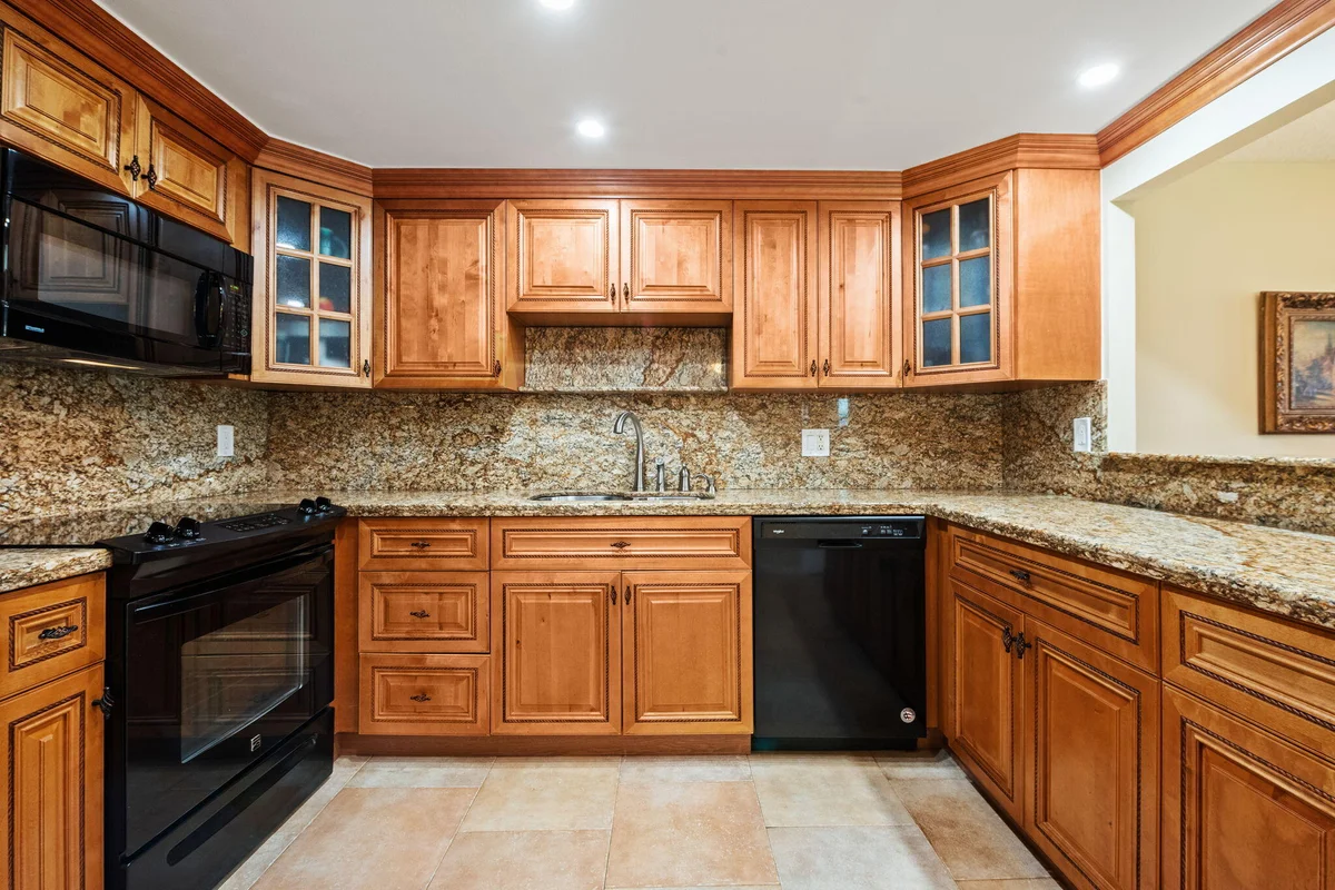 2651 S Palm Aire Dr #101, Pompano Beach: photo 1 of 30