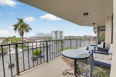 899 Jeffery St #5100, Boca Raton: photo 1 of 30