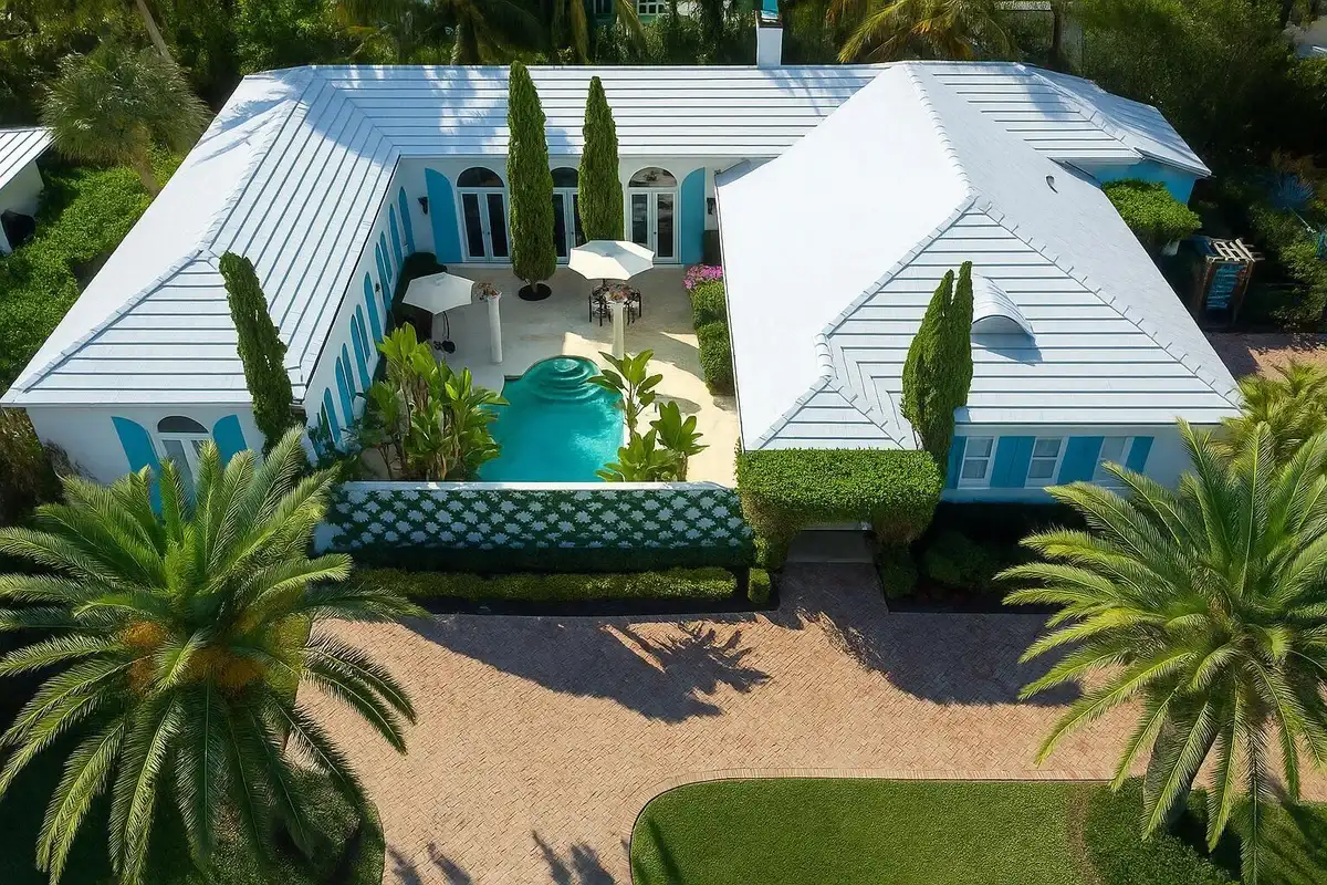 2258 E Ibis Isle Rd E, Palm Beach: photo 1 of 28