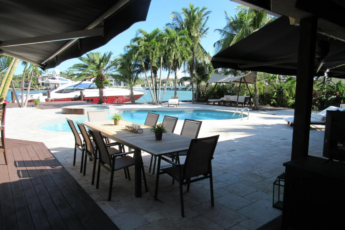 185 Palm Ave, Miami Beach: photo 1 of 38