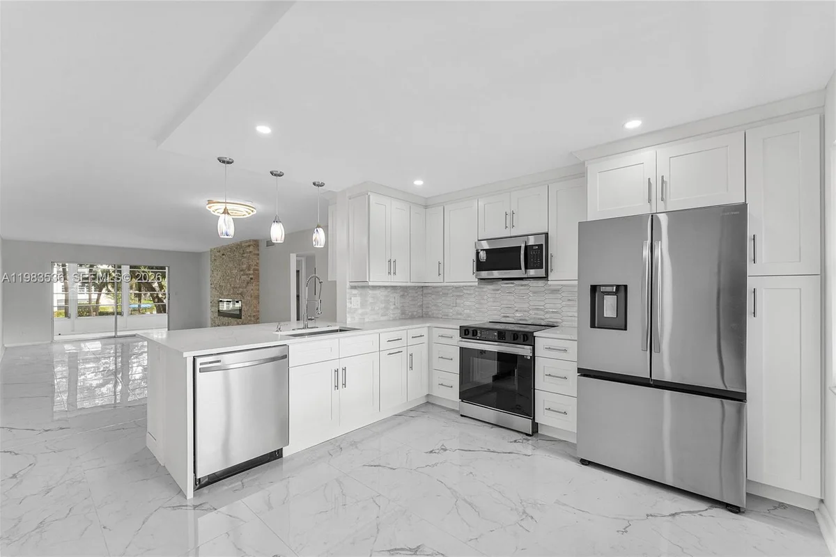 2303 Lucaya Ln #H2, Coconut Creek: photo 1 of 32