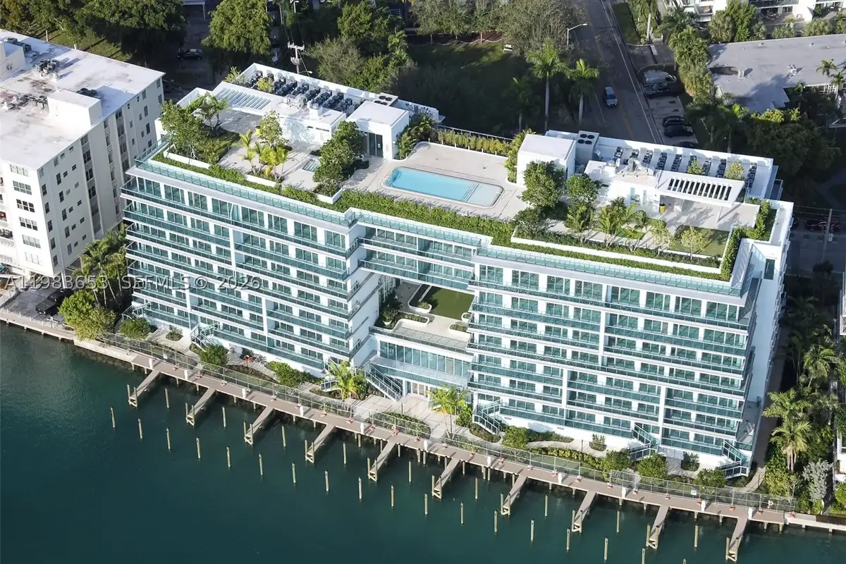 9221 E Bay Harbor Dr #409, Bay Harbor Islands: photo 1 of 19