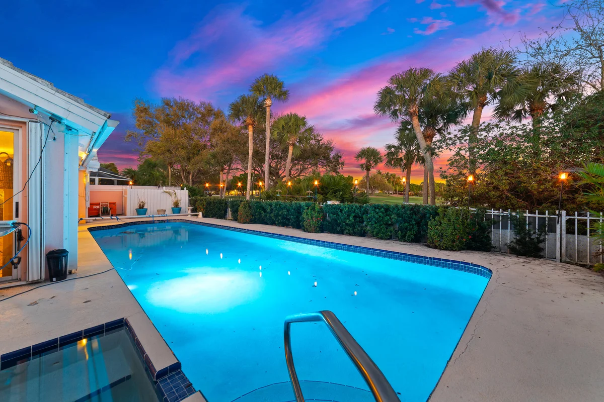 2370 Saratoga Bay Dr, West Palm Beach: photo 1 of 41