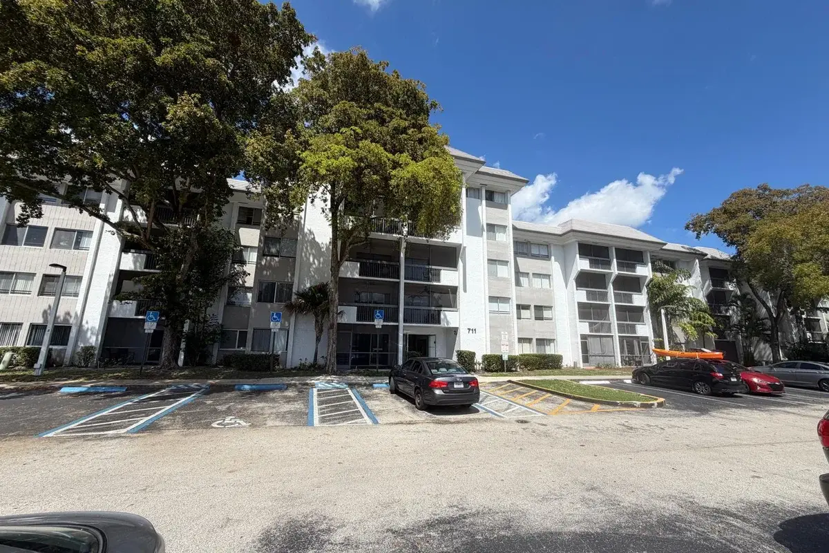 711 N Pine Island Rd #104, Plantation: photo 1 of 9