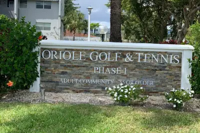 7887 Golf Cir Dr #212, Margate: photo 1 of 32