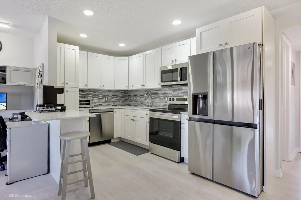 94 Hastings F, West Palm Beach: photo 1 of 16