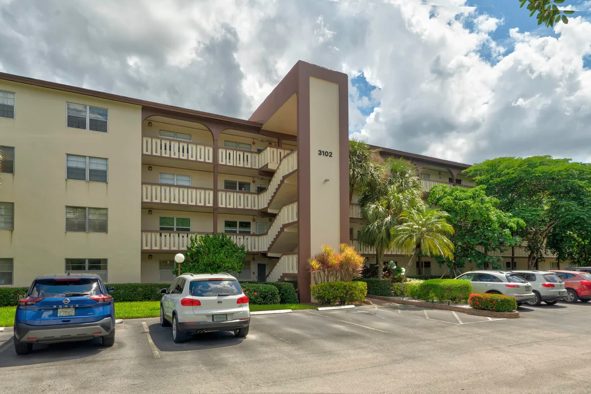 3102 Portofino Point #K3, Coconut Creek: photo 1 of 20