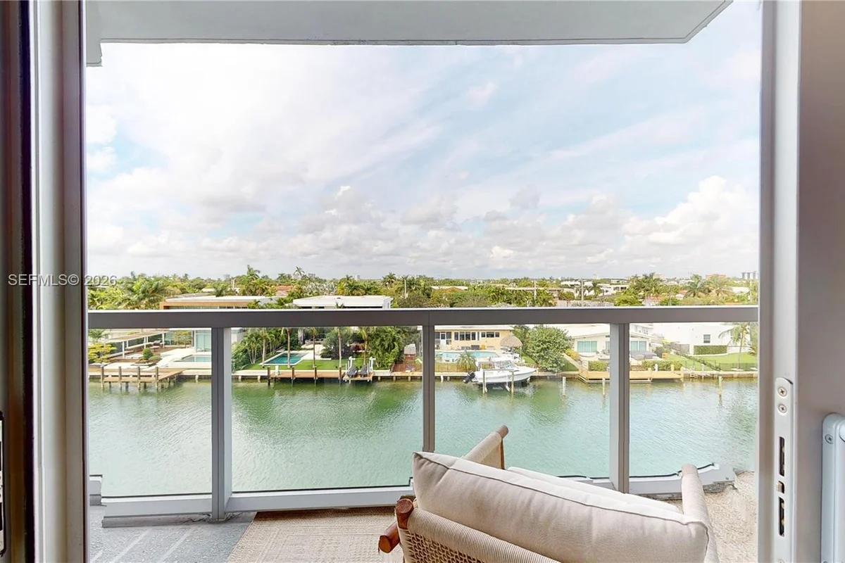 9940 W Bay Harbor Dr #5E-N, Bay Harbor Islands: photo 1 of 69