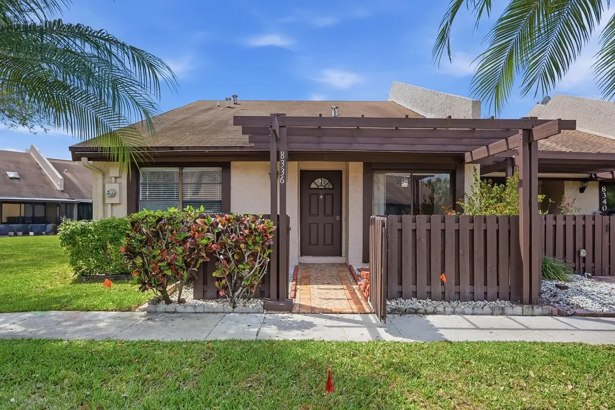 8336 NW 37th Pl, Sunrise: photo 1 of 40