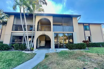 434 Pine Glen Ln #A-1, Greenacres: photo 1 of 13