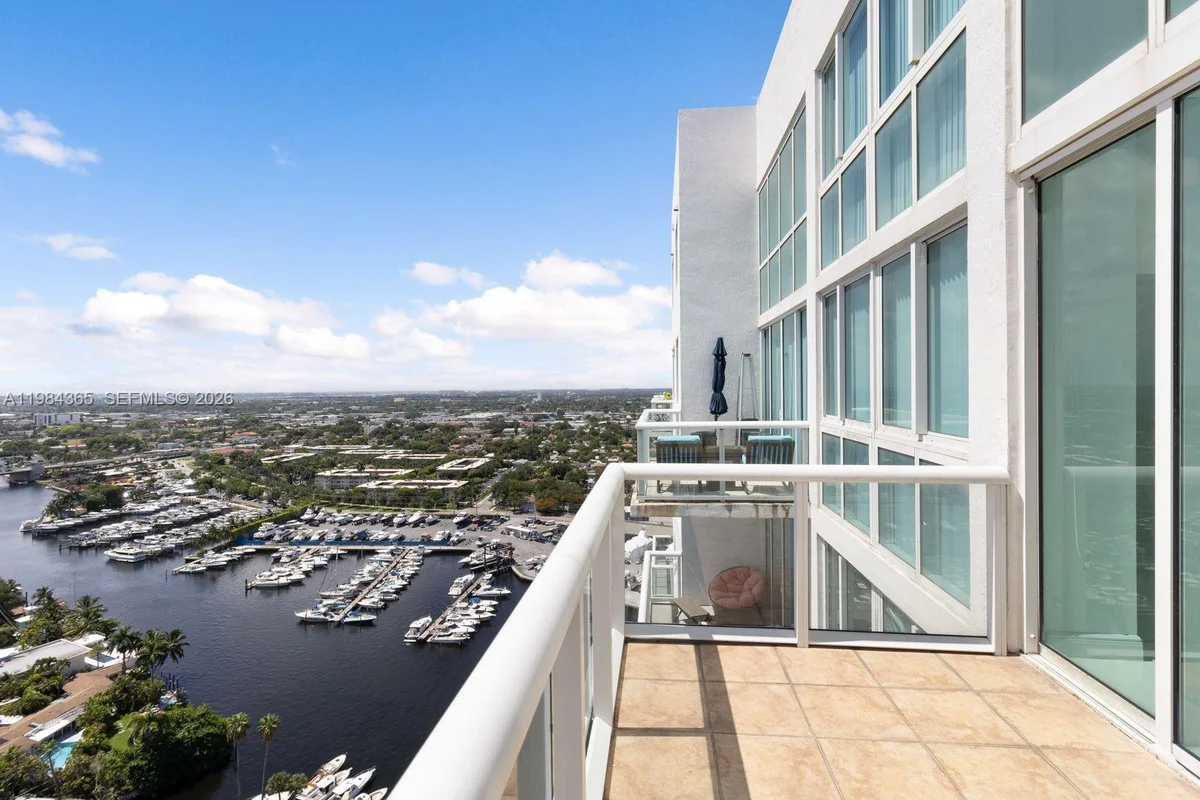1861 N River Dr #3, Miami: photo 1 of 43