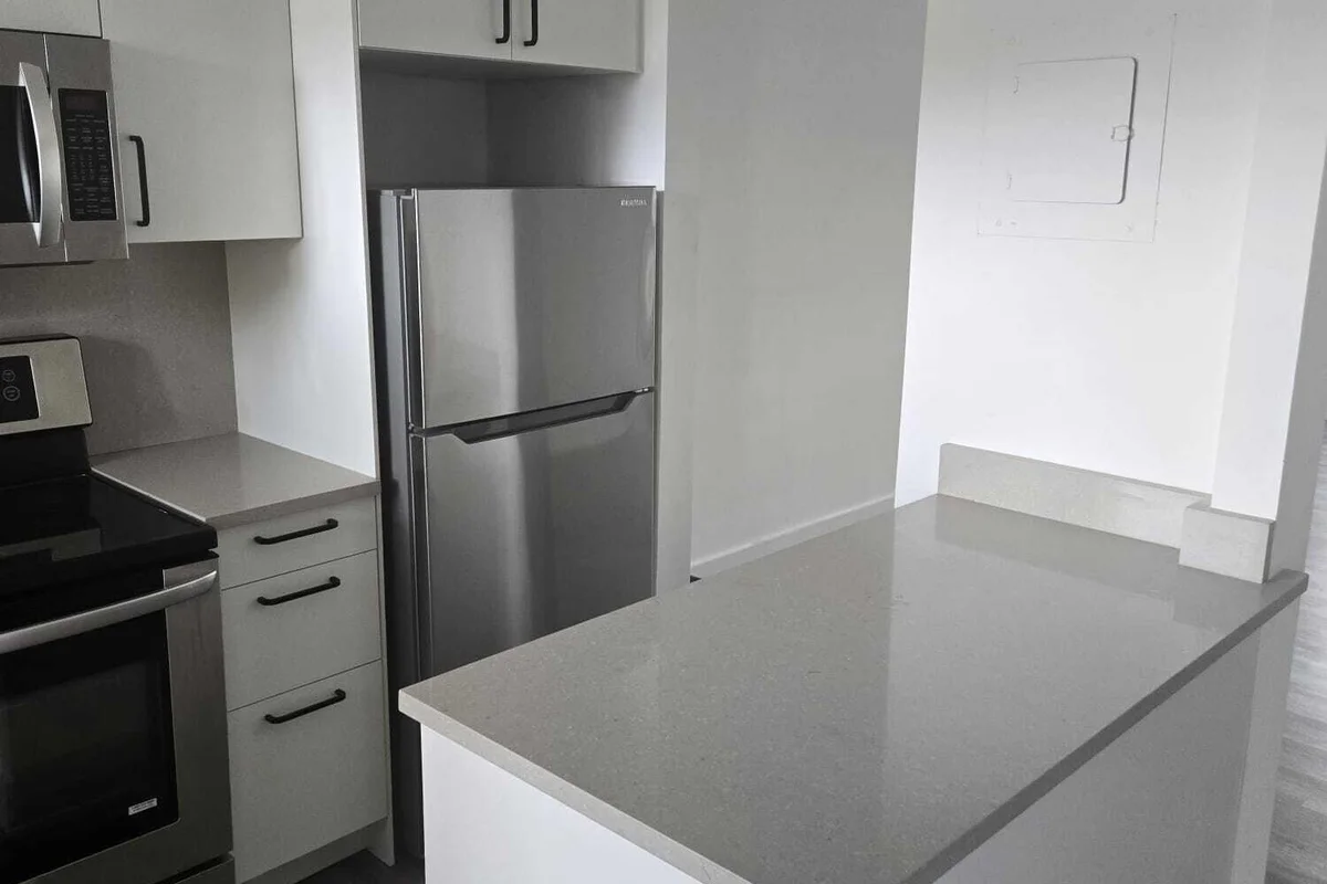 8305 Sunrise Lakes Blvd #202, Sunrise: photo 1 of 11