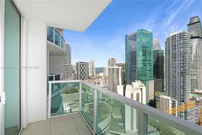 31 SE 5th St #3916, Miami: photo 1 of 73