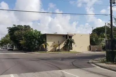 1 NE 78th St #3, Miami: photo 1 of 1