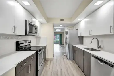 12750 SW 4th Ct #111J, Pembroke Pines: photo 1 of 37