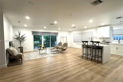 3042 Hayes St, Hollywood: photo 1 of 56