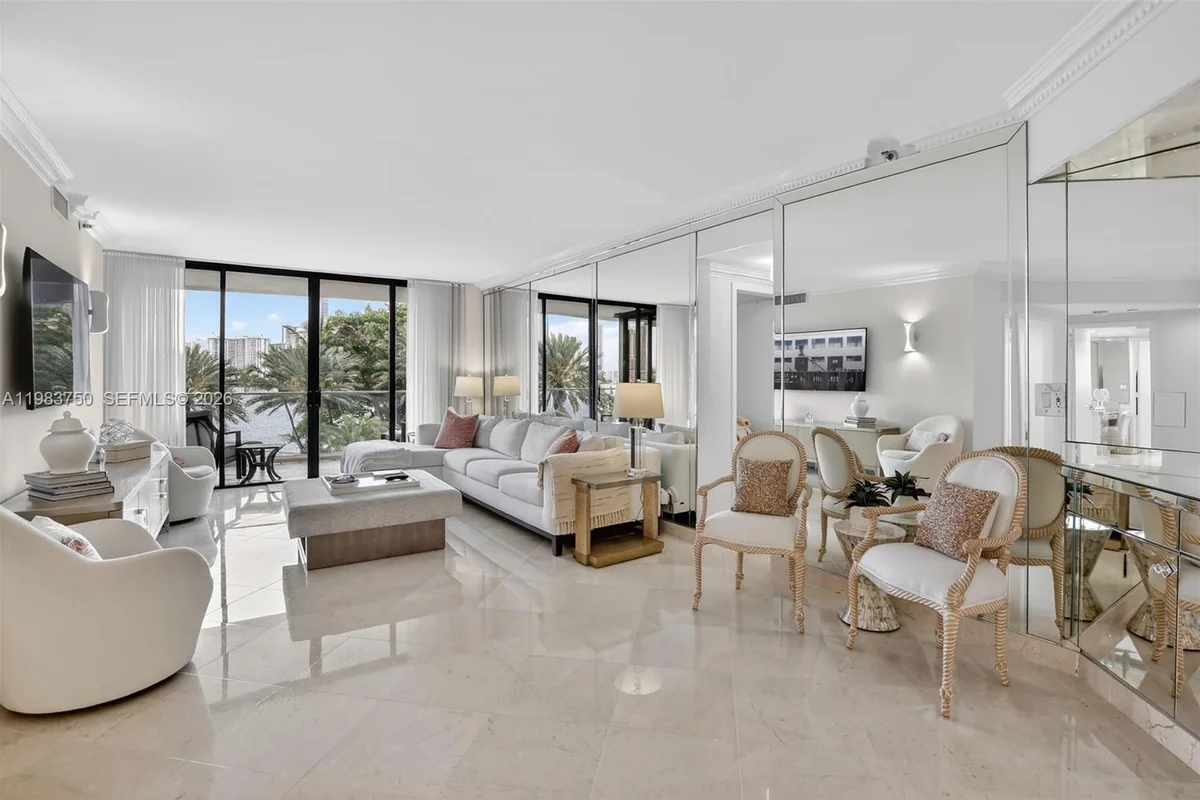 2800 Island Blvd #301, Aventura: photo 1 of 38