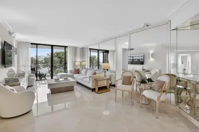 2800 Island Blvd #301, Aventura: photo 1 of 38