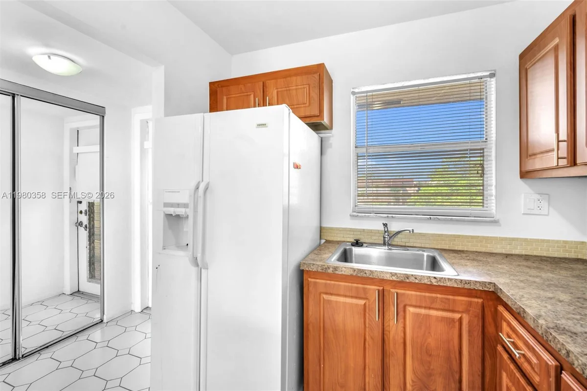 2720 N Pine Island Rd #306, Sunrise: photo 1 of 23