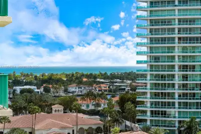 20000 E Country Club Dr #1109, Aventura: photo 1 of 46
