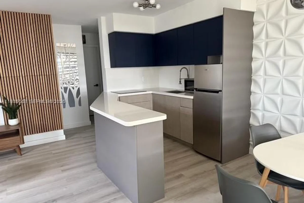 2624 NE 30th Pl #101B, Fort Lauderdale: photo 1 of 21