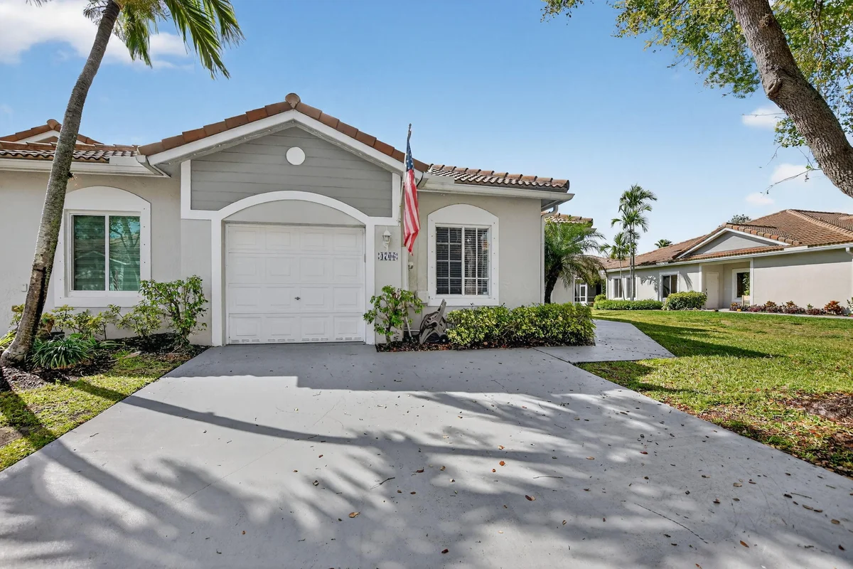 4706 SW 13th St, Deerfield Beach: photo 1 of 61