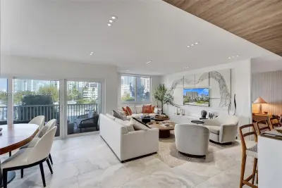 300 Bayview Dr #205, Sunny Isles Beach: photo 1 of 33