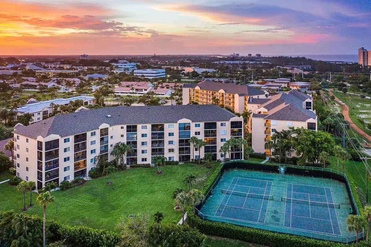 275 Palm Ave #A301, Jupiter: photo 1 of 38