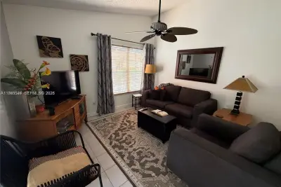 609 Waterside Dr, Hypoluxo: photo 1 of 30