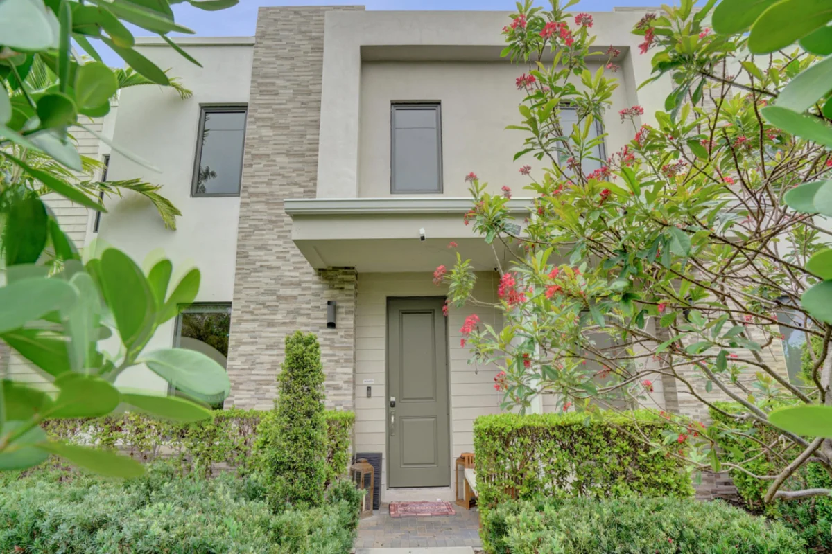435 NW 17th St, Fort Lauderdale: photo 1 of 31
