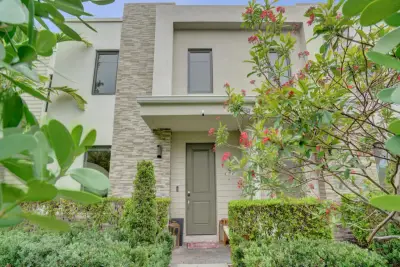 435 NW 17th St, Fort Lauderdale: photo 1 of 31