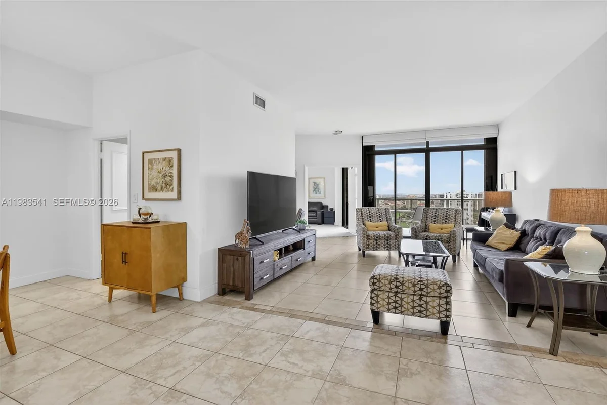 20281 E Country Club Dr #TS 5, Aventura: photo 1 of 60