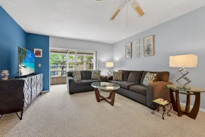 7680 NW 1st St #201, Margate: photo 1 of 28