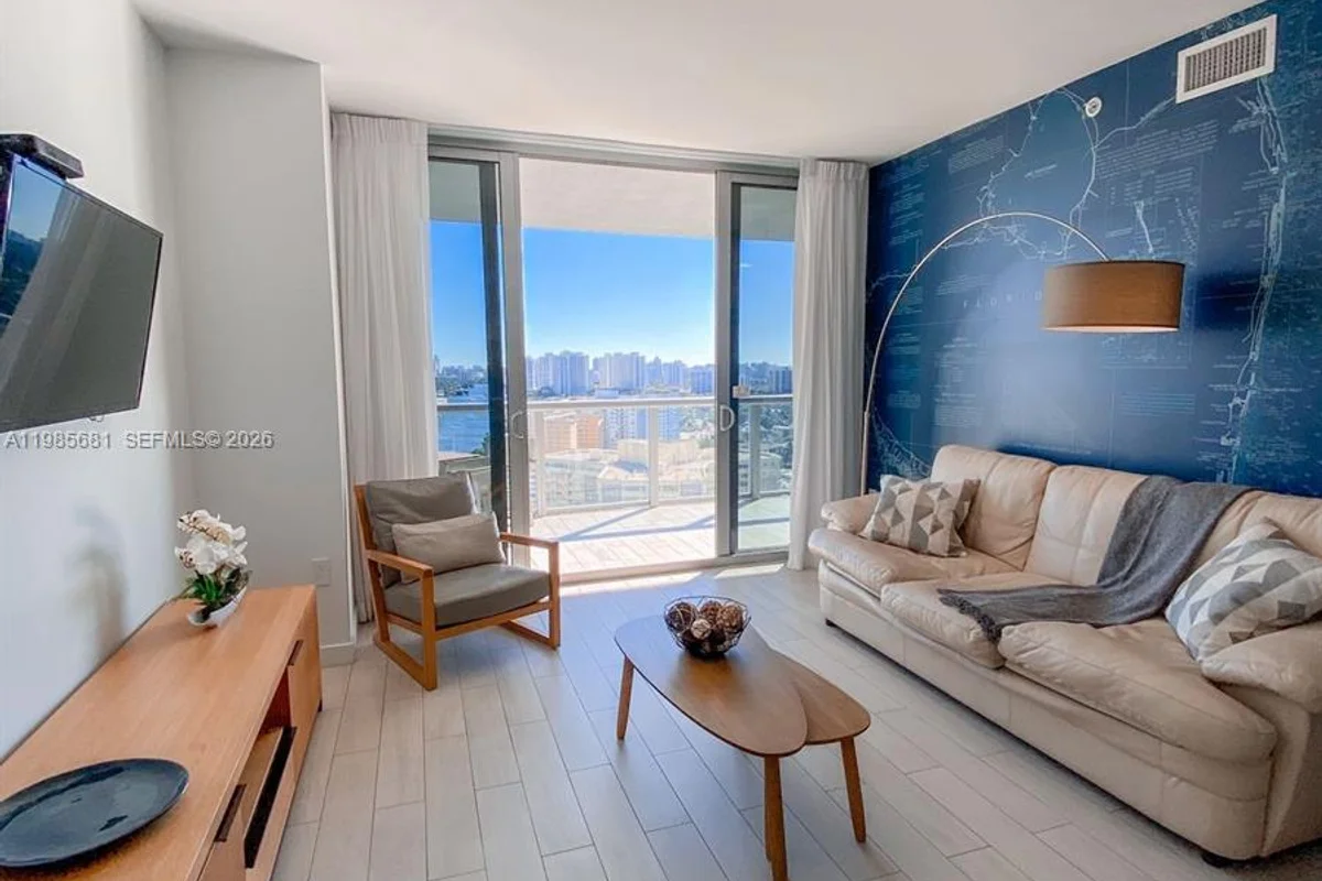 2602 E Hallandale Beach Blvd #R2405, Hallandale Beach: photo 1 of 17