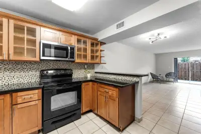 14907 SW 80th St #115, Miami: photo 1 of 31