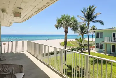 1501 S Surf Rd #21, Hollywood: photo 1 of 11