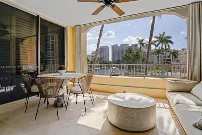 725 Crandon Blvd #203, Key Biscayne: photo 1 of 49