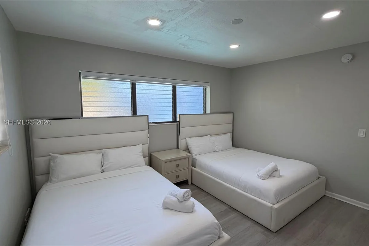 10004 E Bay Harbor Dr #10, Bay Harbor Islands: photo 1 of 22