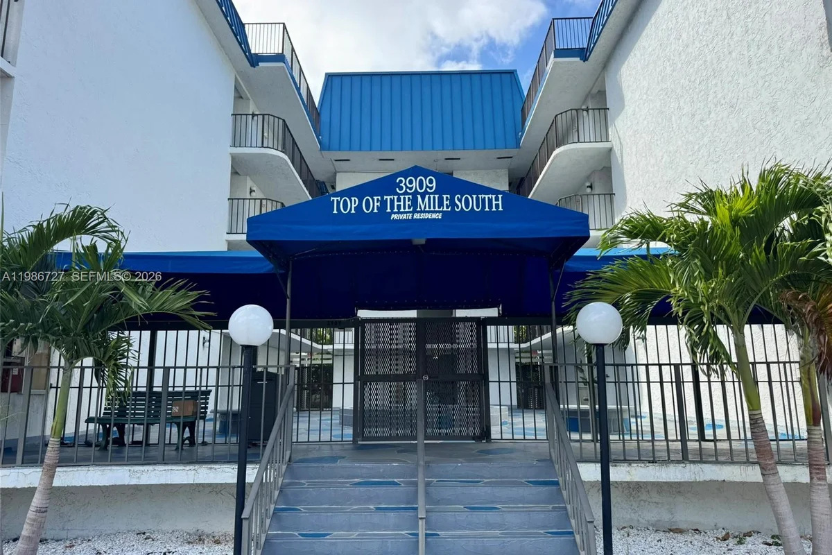3909 N Ocean Blvd #208, Fort Lauderdale: photo 1 of 28