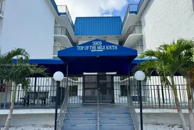 3909 N Ocean Blvd #208, Fort Lauderdale: photo 1 of 28
