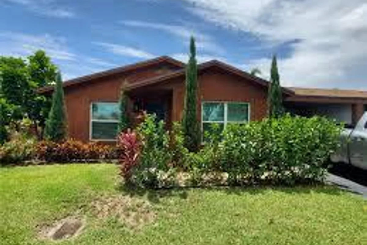 558 SE 27th Ter, Boynton Beach: photo 1 of 69