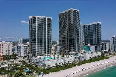 1800 S Ocean Dr #3908, Hallandale Beach: photo 1 of 40
